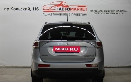 Mitsubishi Outlander III рестайлинг 3, 2013 год, 1 800 000 рублей, 6 фотография