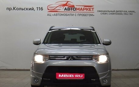 Mitsubishi Outlander III рестайлинг 3, 2013 год, 1 800 000 рублей, 5 фотография