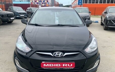 Hyundai Solaris II рестайлинг, 2012 год, 859 000 рублей, 2 фотография