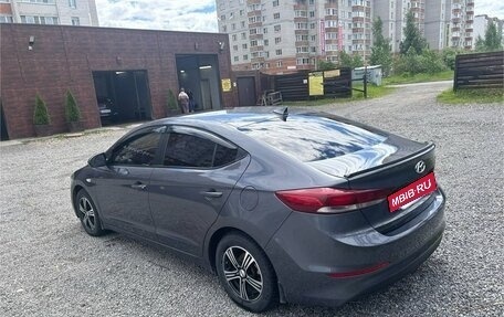 Hyundai Elantra VI рестайлинг, 2018 год, 1 500 000 рублей, 4 фотография