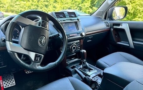 Toyota Land Cruiser Prado 150 рестайлинг 2, 2017 год, 4 458 000 рублей, 12 фотография