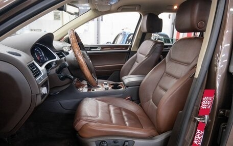 Volkswagen Touareg III, 2012 год, 2 356 000 рублей, 13 фотография