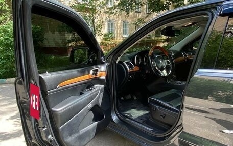 Jeep Grand Cherokee, 2011 год, 2 200 000 рублей, 28 фотография