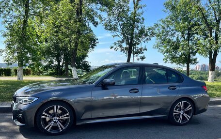 BMW 3 серия, 2019 год, 3 490 000 рублей, 3 фотография