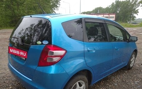 Honda Fit III, 2010 год, 925 000 рублей, 4 фотография