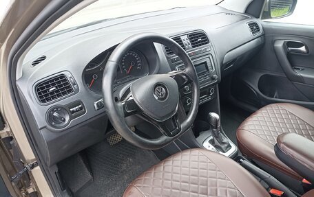 Volkswagen Polo VI (EU Market), 2016 год, 895 000 рублей, 11 фотография