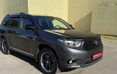 Toyota Highlander III, 2011 год, 2 800 000 рублей, 1 фотография