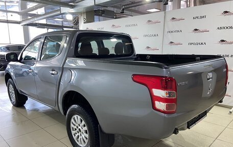 Mitsubishi L200 IV рестайлинг, 2017 год, 1 990 000 рублей, 6 фотография