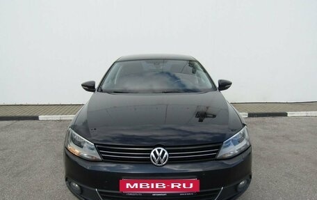 Volkswagen Jetta VI, 2013 год, 1 125 000 рублей, 2 фотография