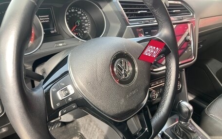 Volkswagen Tiguan II, 2018 год, 2 800 000 рублей, 14 фотография