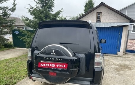 Mitsubishi Pajero IV, 2011 год, 2 000 000 рублей, 3 фотография