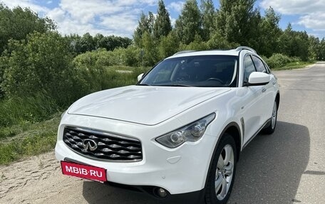 Infiniti FX II, 2011 год, 2 200 000 рублей, 2 фотография