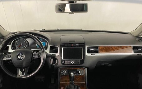 Volkswagen Touareg III, 2012 год, 2 190 000 рублей, 11 фотография