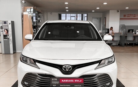 Toyota Camry, 2020 год, 3 445 000 рублей, 2 фотография