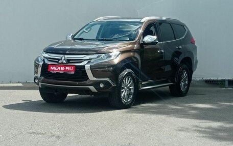 Mitsubishi Pajero IV, 2019 год, 3 255 000 рублей, 1 фотография