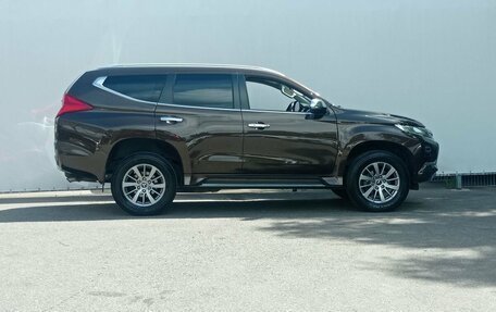 Mitsubishi Pajero IV, 2019 год, 3 255 000 рублей, 4 фотография