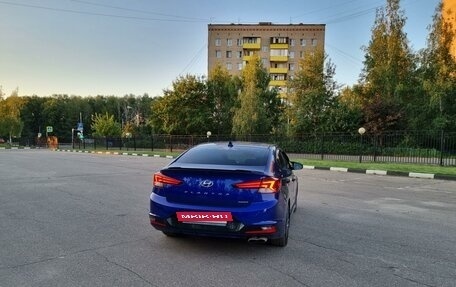 Hyundai Elantra VI рестайлинг, 2018 год, 2 050 000 рублей, 5 фотография