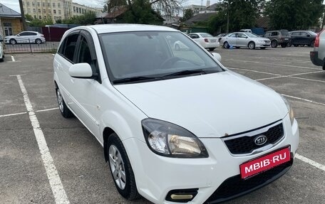 KIA Rio II, 2011 год, 670 000 рублей, 1 фотография