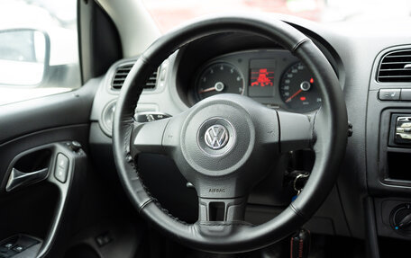 Volkswagen Polo VI (EU Market), 2012 год, 733 000 рублей, 11 фотография