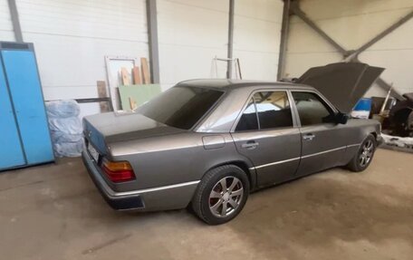 Mercedes-Benz W124, 1989 год, 370 000 рублей, 4 фотография