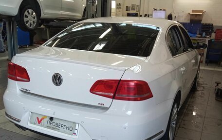 Volkswagen Passat B7, 2013 год, 869 000 рублей, 3 фотография