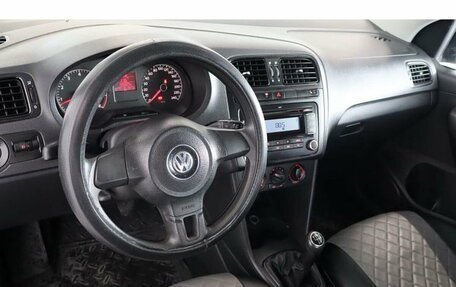 Volkswagen Polo VI (EU Market), 2011 год, 819 000 рублей, 6 фотография