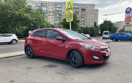 Hyundai i30 II рестайлинг, 2014 год, 1 300 000 рублей, 2 фотография