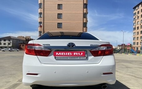 Toyota Camry, 2013 год, 2 300 000 рублей, 10 фотография