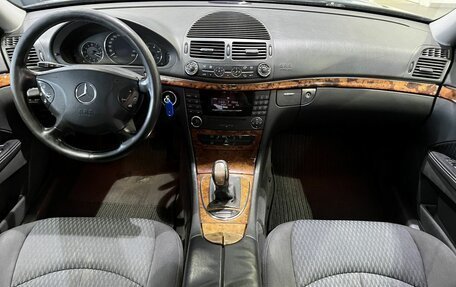 Mercedes-Benz E-Класс, 2003 год, 499 000 рублей, 10 фотография