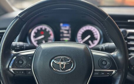 Toyota Camry, 2019 год, 2 200 000 рублей, 11 фотография