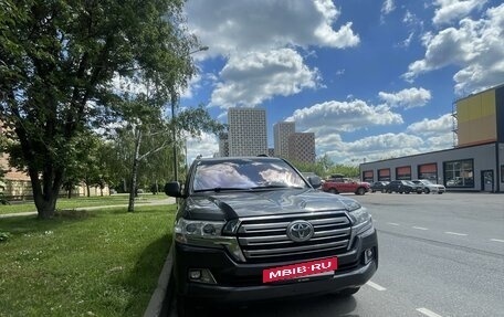 Toyota Land Cruiser 200, 2008 год, 2 650 000 рублей, 3 фотография