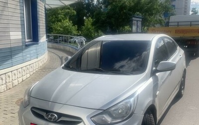 Hyundai Solaris II рестайлинг, 2012 год, 735 000 рублей, 1 фотография