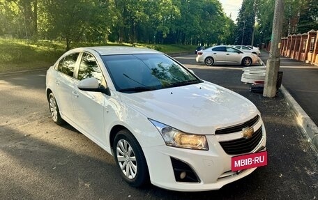 Chevrolet Cruze II, 2012 год, 970 000 рублей, 3 фотография