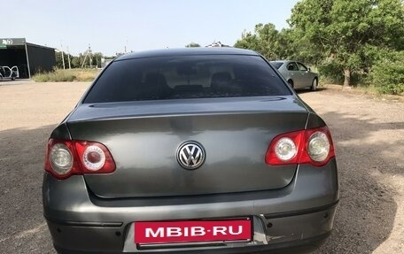 Volkswagen Passat B6, 2005 год, 630 000 рублей, 2 фотография