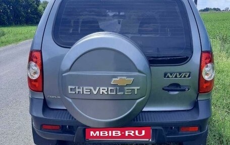 Chevrolet Niva I рестайлинг, 2012 год, 875 000 рублей, 5 фотография