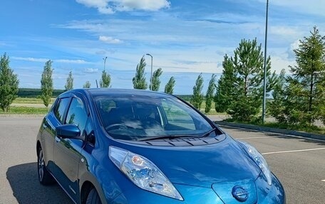 Nissan Leaf I, 2017 год, 1 070 000 рублей, 11 фотография