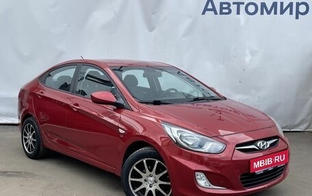 Hyundai Solaris II рестайлинг, 2012 год, 870 000 рублей, 3 фотография