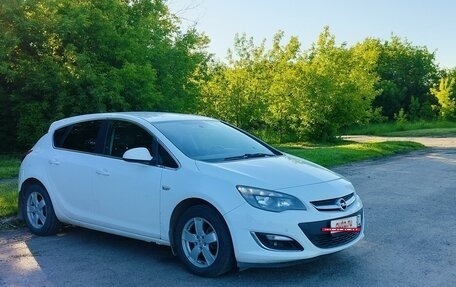 Opel Astra J, 2014 год, 850 000 рублей, 5 фотография