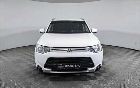 Mitsubishi Outlander III рестайлинг 3, 2015 год, 1 896 000 рублей, 2 фотография