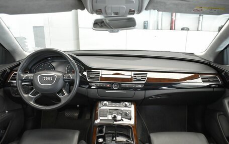 Audi A8, 2014 год, 3 300 000 рублей, 10 фотография