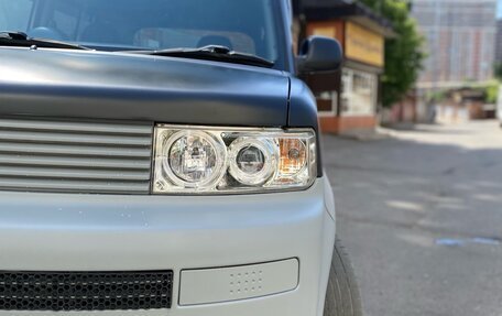 Toyota bB I рестайлинг, 2001 год, 650 000 рублей, 3 фотография