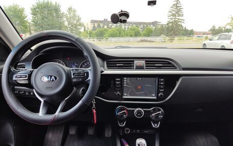 KIA Rio IV, 2018 год, 1 415 000 рублей, 11 фотография