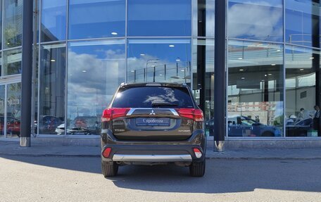 Mitsubishi Outlander III рестайлинг 3, 2016 год, 1 754 000 рублей, 4 фотография