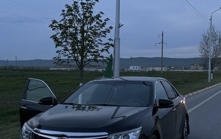 Toyota Camry, 2014 год, 1 950 000 рублей, 6 фотография