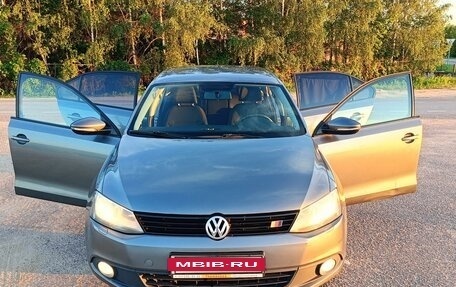 Volkswagen Jetta VI, 2014 год, 970 000 рублей, 6 фотография