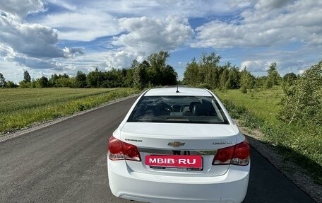 Chevrolet Cruze II, 2011 год, 980 000 рублей, 6 фотография