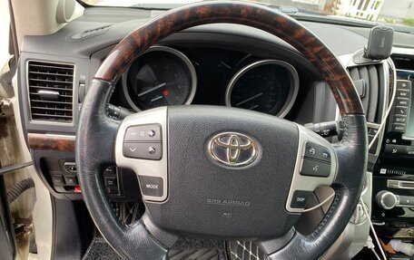 Toyota Land Cruiser 200, 2012 год, 4 300 000 рублей, 7 фотография