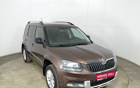 Skoda Yeti I рестайлинг, 2015 год, 1 570 000 рублей, 3 фотография