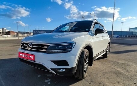 Volkswagen Tiguan II, 2019 год, 3 650 000 рублей, 1 фотография