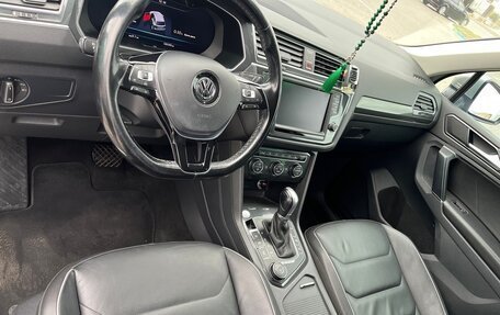 Volkswagen Tiguan II, 2017 год, 2 800 000 рублей, 6 фотография